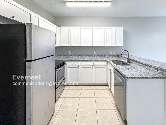 1564 Deer Tree Ln in Brandon, FL - Foto de edificio - Building Photo