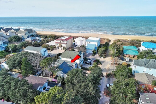 property at 2309 Oak St
