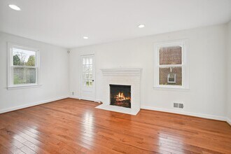 2711 Elnora St in Silver Spring, MD - Building Photo - Building Photo