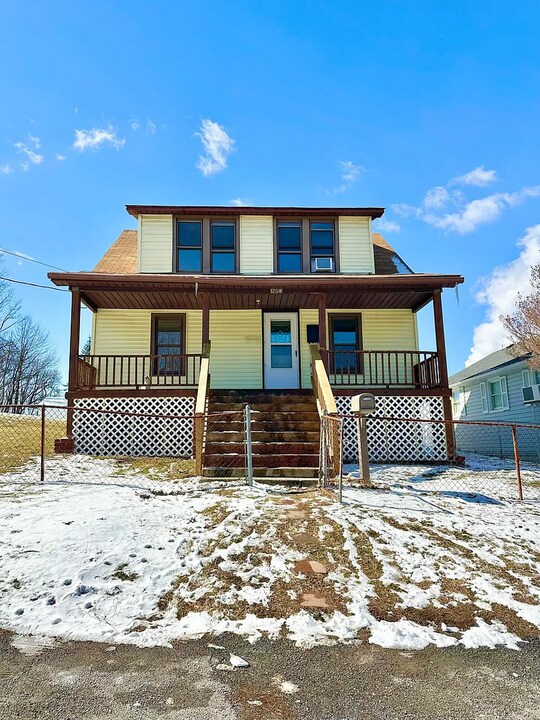 704 N Pocahontas Ave in Covington, VA - Building Photo
