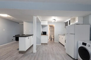 6106 51 Ave in Cold Lake, AB - Building Photo