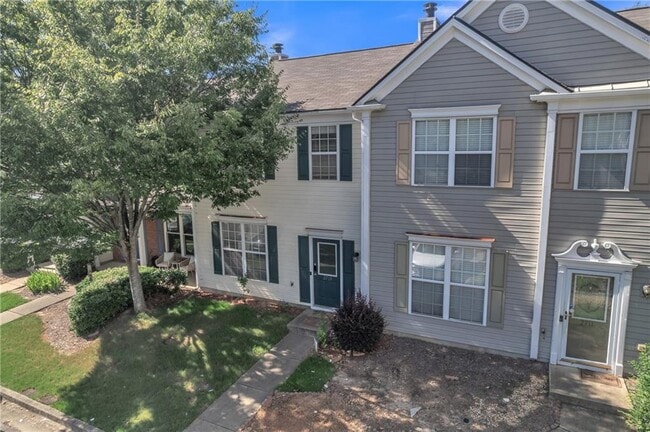property at 2713 Ashleigh Ln