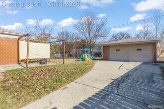 6452 Arcola St in Garden City, MI - Building Photo - Building Photo