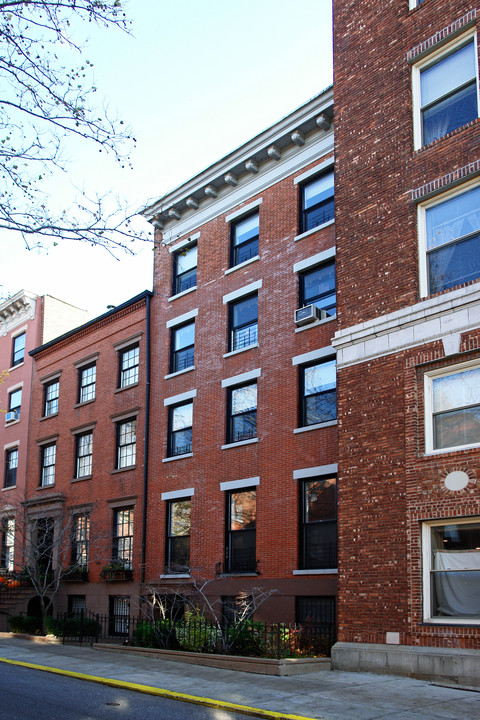 275 Hicks St in Brooklyn, NY - Building Photo