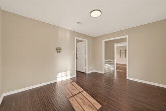 101 Royal Ct in Friendswood, TX - Building Photo - Building Photo