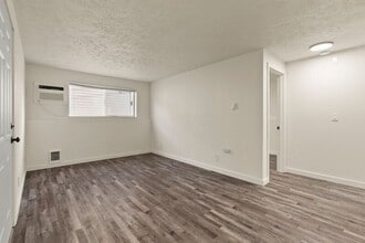 2914 N Hogan St in Spokane, WA - Building Photo - Building Photo