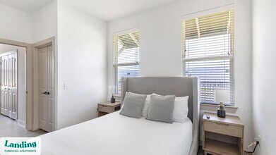 8220 Horseman Rd, Unit 8226CR in Fort Worth, TX - Foto de edificio - Building Photo