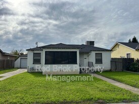 606 E 22nd St in Merced, CA - Building Photo