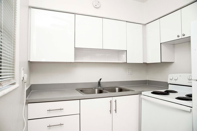 2306 Fillmore St, Unit #7