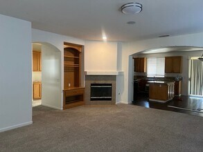480 Regency Park Cir in Sacramento, CA - Building Photo - Building Photo