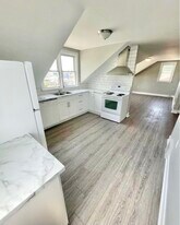 335 Southworth St S in Welland, ON - Building Photo