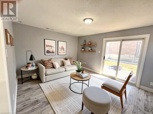 222 Harvard Pl