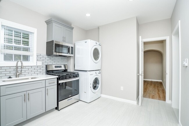 property at 15-17 Saunders St