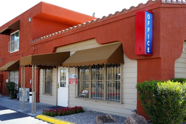 Aviator Suites in Las Vegas, NV - Foto de edificio - Building Photo