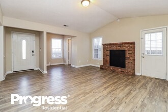 796 Indian Lake Dr NW in Lilburn, GA - Building Photo - Building Photo