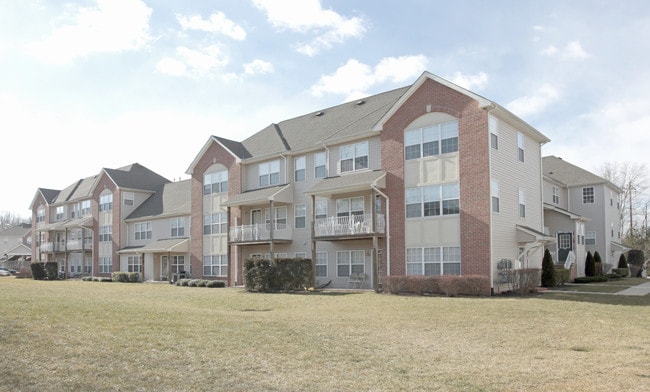 Mae Brook At Renaissance in North Brunswick, NJ - Building Photo - Building Photo