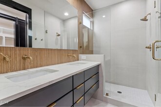 226 Woodsborough Pl in Raleigh, NC - Building Photo - Building Photo
