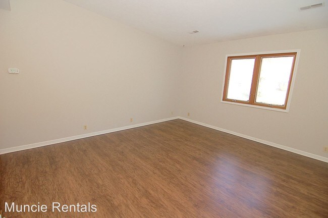 2015 W Godman Ave in Muncie, IN - Building Photo - Building Photo