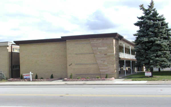 1805 S Harlem Ave in Berwyn, IL - Building Photo