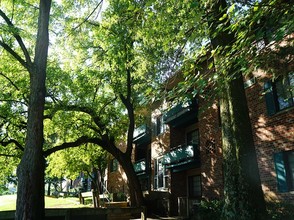 Maple Ridge Apartments in Hyattsville, MD - Building Photo - Building Photo