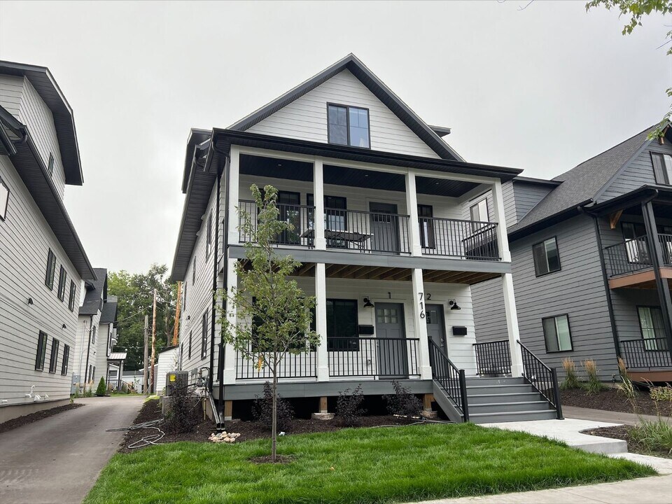 716 13th Ave SE in Minneapolis, MN - Building Photo