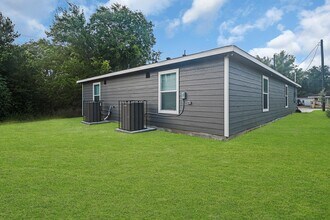 317 Gans St in Houston, TX - Building Photo - Building Photo