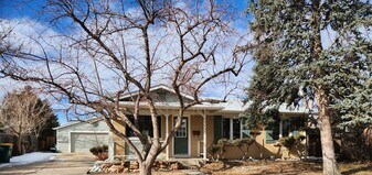 13627 E Kentucky Pl in Aurora, CO - Building Photo