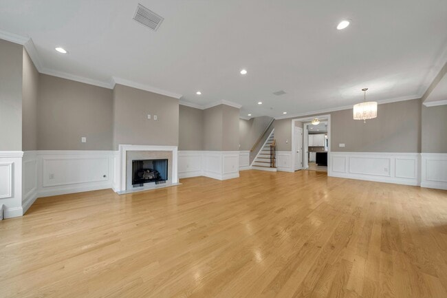 property at 316B 9th St