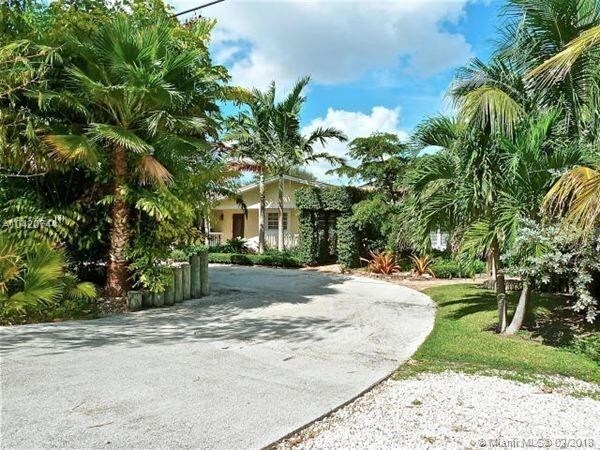 2561 Old Donald Ross Rd in Palm Beach Gardens, FL - Building Photo - Building Photo