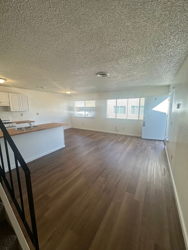 3057 Zanetta Dr in Marina, CA - Building Photo - Building Photo