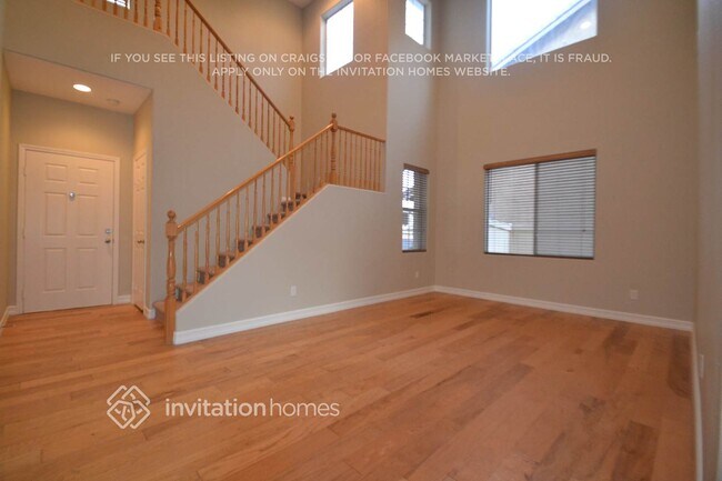 8047 Aztec Basin Ave in Las Vegas, NV - Building Photo - Building Photo