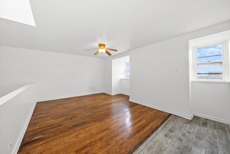 903 W 19th St, Unit 3 in Chicago, IL - Building Photo - Building Photo