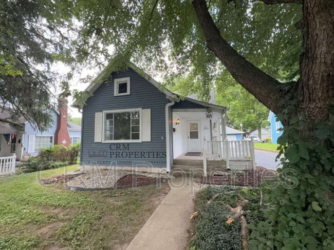 property at 1041 S Webster St