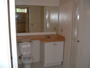 3662 Victoria Dr in West Palm Beach, FL - Building Photo - Building Photo