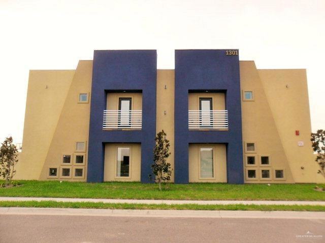 1301 E Daffodil Ave, Unit SCA in McAllen, TX - Building Photo