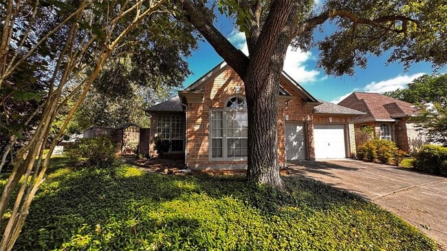 4067 Heathersage Dr in Houston, TX - Building Photo - Building Photo