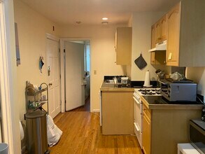 3 Joy St, Unit 4 in Boston, MA - Building Photo - Building Photo