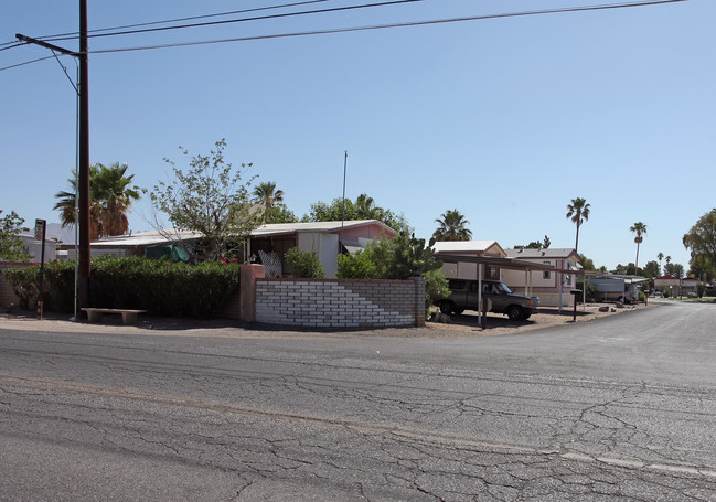 Carefree Village Estates in Tucson, AZ - Building Photo - Building Photo