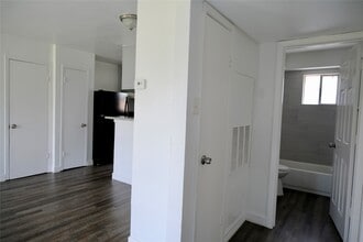 5602 Market St in Houston, TX - Building Photo - Building Photo