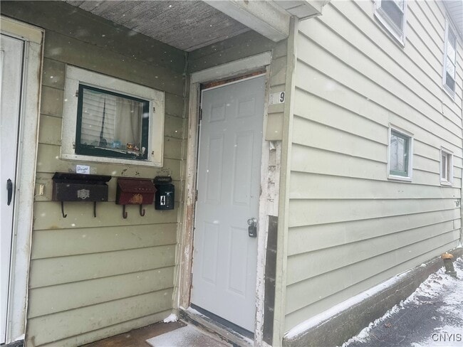 property at 119 W Bridge St