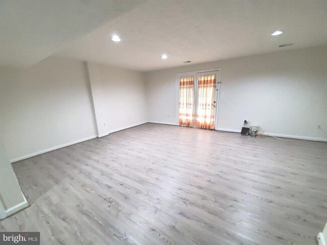 7495 Digby Grn in Alexandria, VA - Building Photo - Building Photo