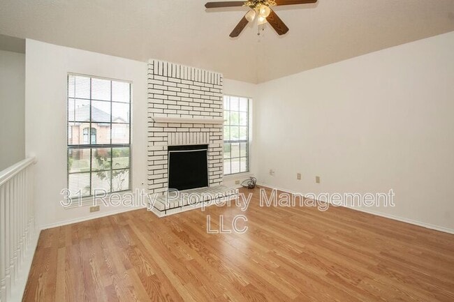 436 Chestnut Ln in Desoto, TX - Foto de edificio - Building Photo