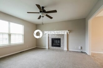 1305 NW Hilltop Ln in Grain Valley, MO - Building Photo - Building Photo