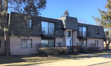 935 Westmoreland Dr in Vernon Hills, IL - Building Photo - Building Photo