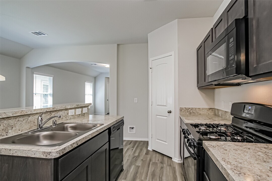 25707 Hazy Elm Ln in Porter, TX - Building Photo