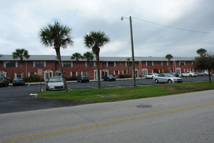 2250 S Palmetto Ave Apartments