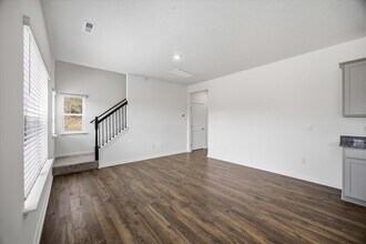 702 N Saulsbury Ln in Clinton, TN - Building Photo - Building Photo