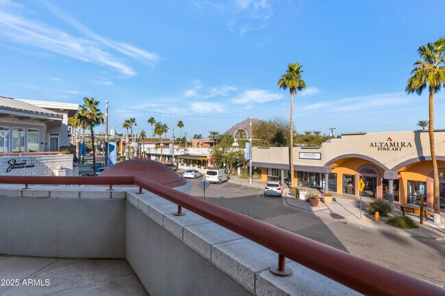 7039 E Main St in Scottsdale, AZ - Building Photo - Building Photo