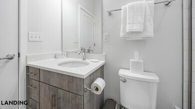 3022 Zuni St, Unit 202 in Denver, CO - Building Photo - Building Photo