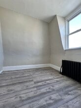 24 Gray St-Unit -3 in Jersey City, NJ - Building Photo - Building Photo